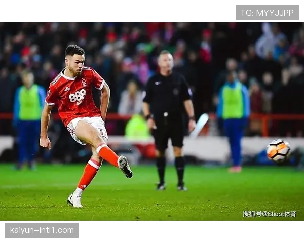 海登海姆二点球争夺，长传解围后落点控制成胜负手